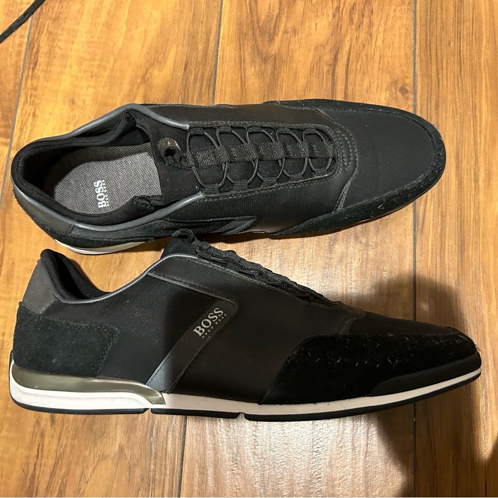Boss men’s dress sneaker